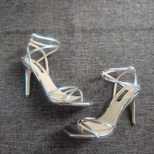 NWOT Nine West Tidle Ankle Strap Dress Sandals Silver 8